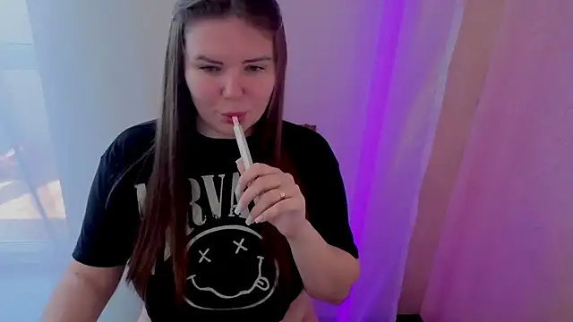 Pokój czatu na żywo – Cutie_Curvy