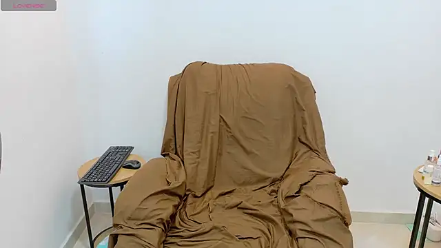 evvaa_moon69n Live chat-huone