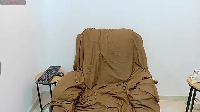 Phòng Chat Trực Tiếp evvaa_moon69