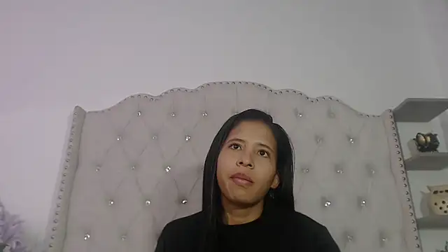 Pokój czatu na żywo – Samantha_Fox69_