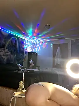PeachyAriel Cameră chat live