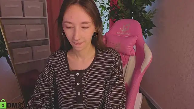 Živá chatovací místnost Miche1le_Allenne