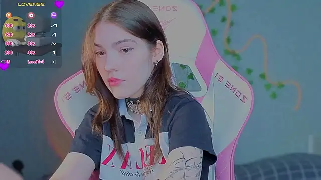 Živá chatovací místnost Sophie_SkyAngel