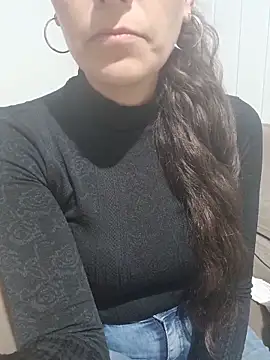 Lupita_sol লাইভ চ্যাট রুম