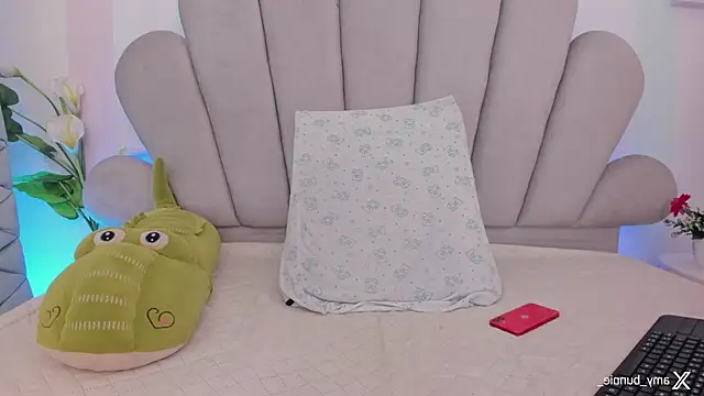 Amy_Bunnie_18 Cameră chat live