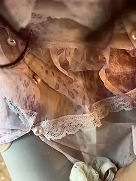 yinyin326 чат на живо