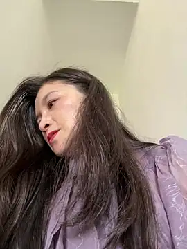 yinyin326 Live chatroom