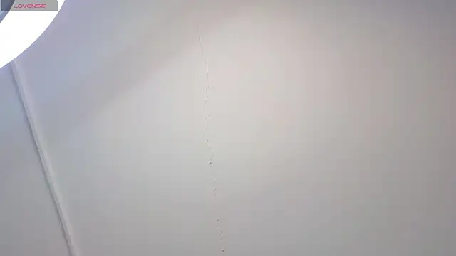 חדר צ'אט בשידור חי של Wendy_Waves