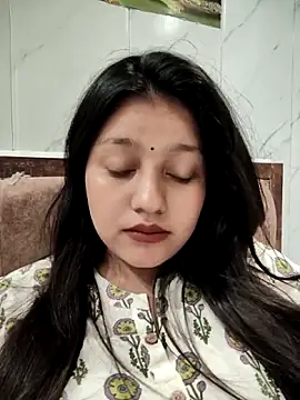 ห้องแชทสดของ Pavitra_Sharma