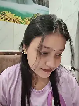 Pavitra_Sharma Adlı Modelin Canlı Sohbet Odası