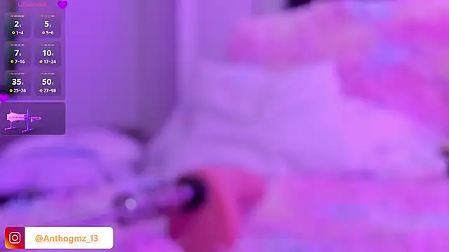 Chloemin's Live Chat Room