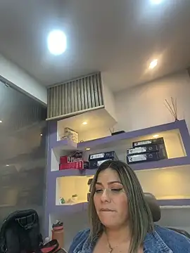 isabella_horney_ чат на живо