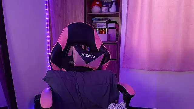 Oliviawatson1のライブチャットルーム