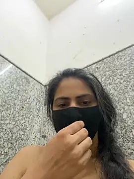 SashaPatel's Live Chat Room