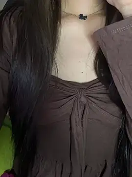 Živá chatovací místnost Yiyina_17