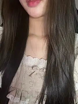 Yiyina_17 – live chatrum