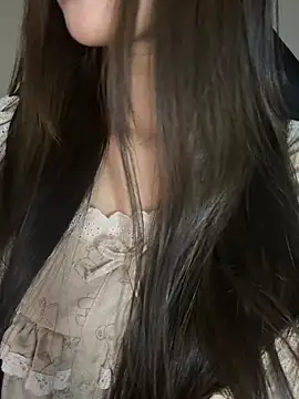 Yiyina_17 – live chatrum