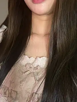 Yiyina_17 – live chatrum