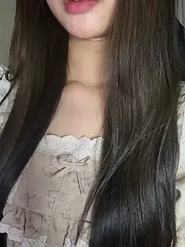 Chat soba uživo modela Yiyina_17