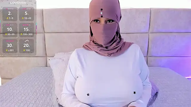 חדר צ'אט בשידור חי של _Nadiaa