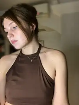 Emaline_Fane 现场聊天室