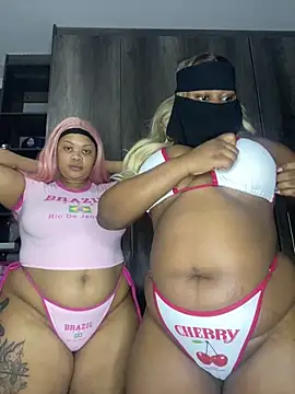 Thick_Ass_Barbiie Adlı Modelin Canlı Sohbet Odası
