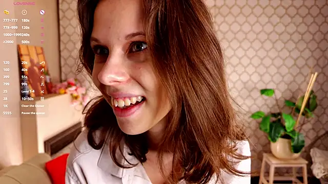 Chat soba uživo modela Xonalenei