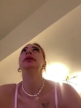AuraPure's Live Chat Room