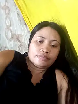 cheeseGirl69's Live Chat Room