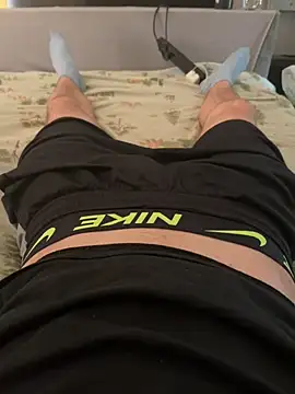 غرفة دردشة naughtycoupl98 المباشرة