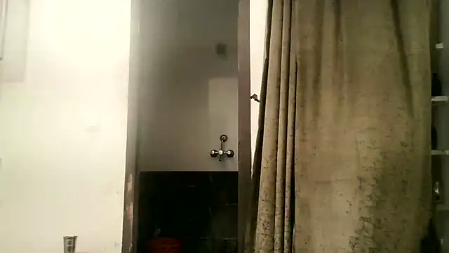 Aayusmatisharma Live Chatraum