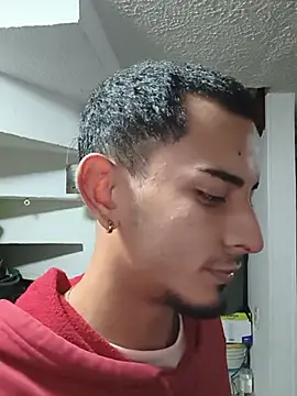 Exlifer Adlı Modelin Canlı Sohbet Odası