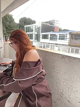 Sallem_Pink Live Chatraum