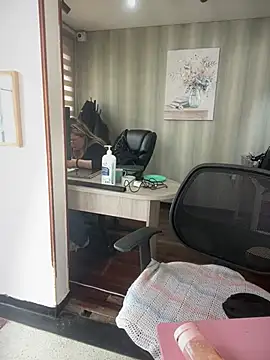 Živá chatovací místnost Sallem_Pink