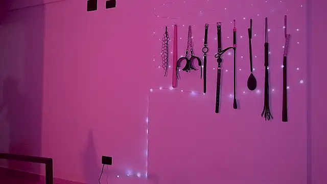 nina_kink's Live Chat Room