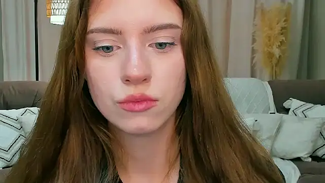 غرفة دردشة Erica_Kiss المباشرة
