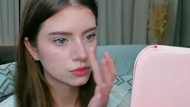 Erica_Kiss Ruang Obrolan Langsung