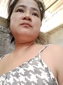 Sala de chat ao vivo de BigAss-69