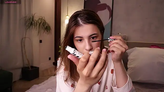 QueenieGitt: δωμάτιο απευθείας συνομιλίας