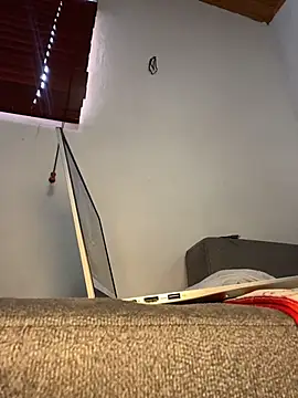 Chat soba uživo modela JuicyTv-