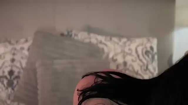 غرفة دردشة pocahontamoon المباشرة