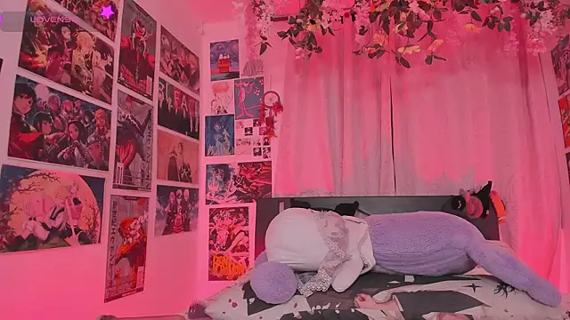 חדר צ'אט בשידור חי של MissCurvyTop