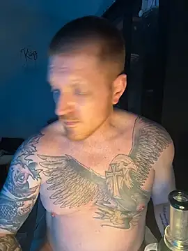 Živá chatovací místnost CloudyKingG