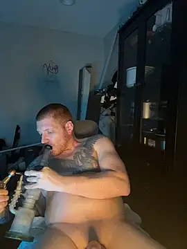Chat soba uživo modela CloudyKingG