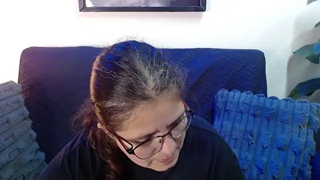 Pokój czatu na żywo – Linda_banks_