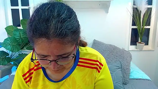 ห้องแชทสดของ Linda_banks_