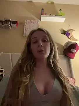 PeachyBabyx's Live Chat Room