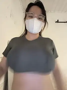Pokój czatu na żywo – MiuMiu_lovee