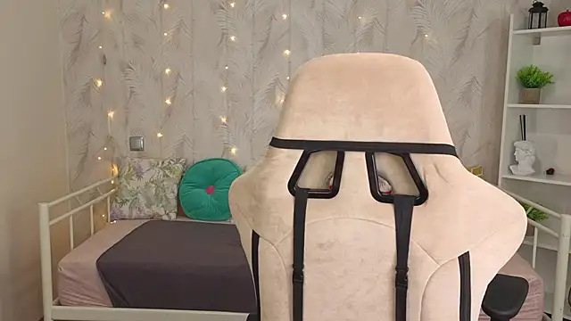 Pokój czatu na żywo – Tori_Cutie