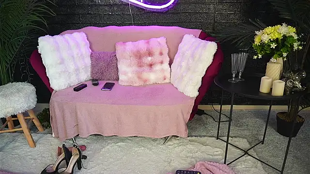 Živá chatovací místnost Jessica_White_